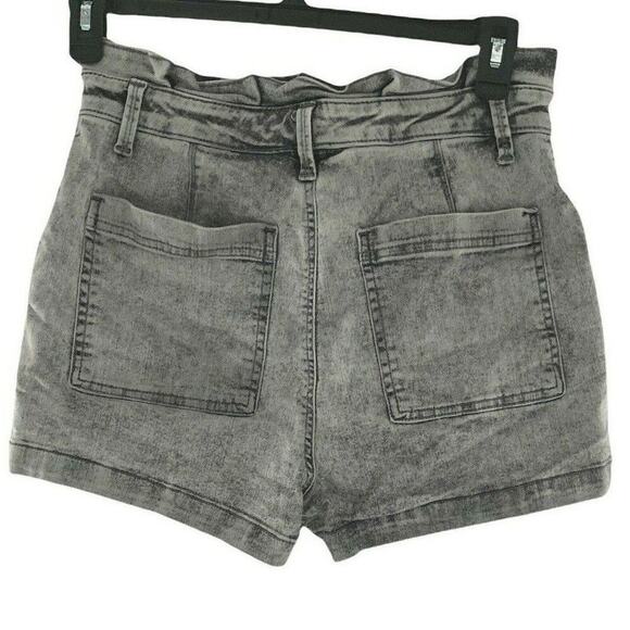 Universal Thread Short Women's Size 8 High Rise Acid Wash Paper Bag Waist Denim - Picture 2 of 7